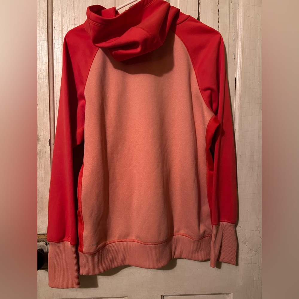 NWOT Two tone pink Women’s Hoodie